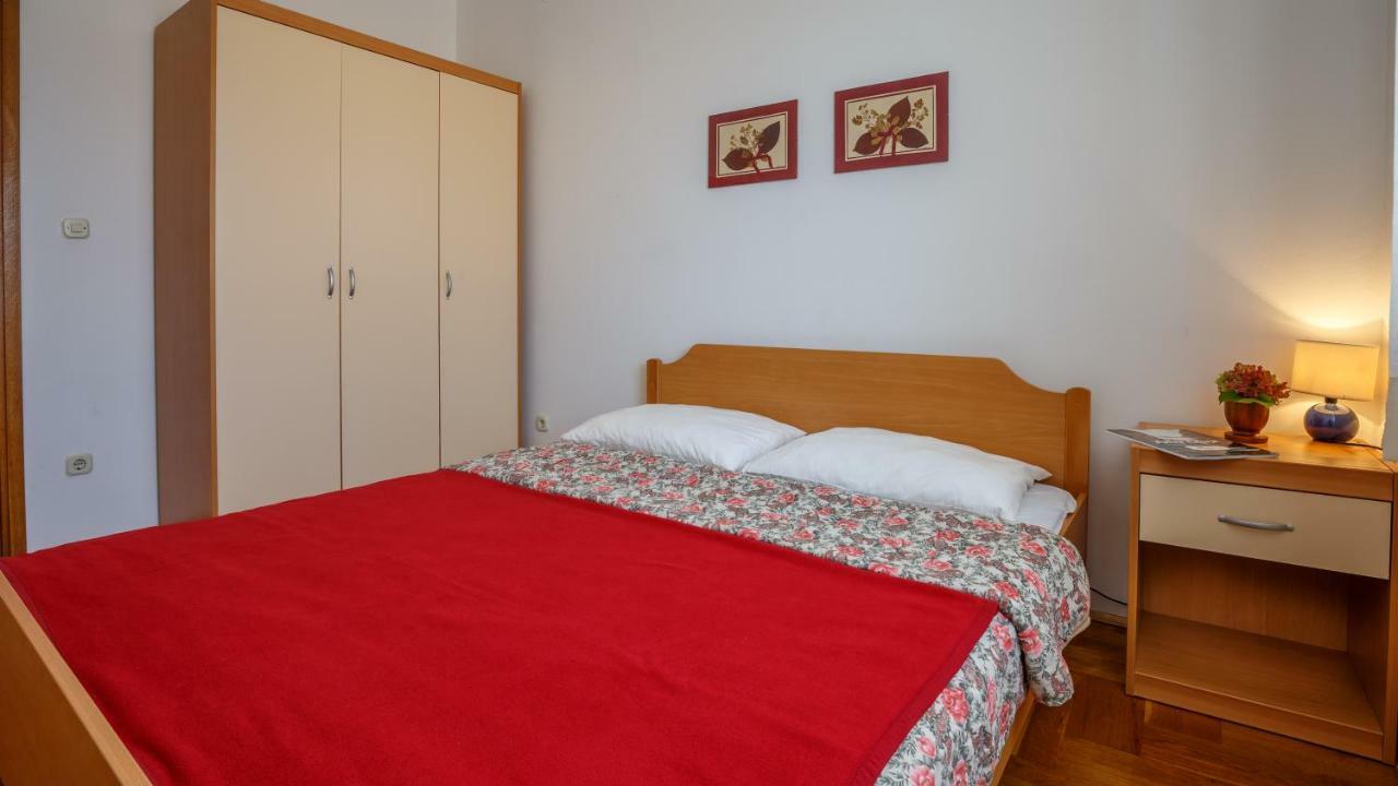 Apartment Josephine 2 Малинска Екстериор снимка