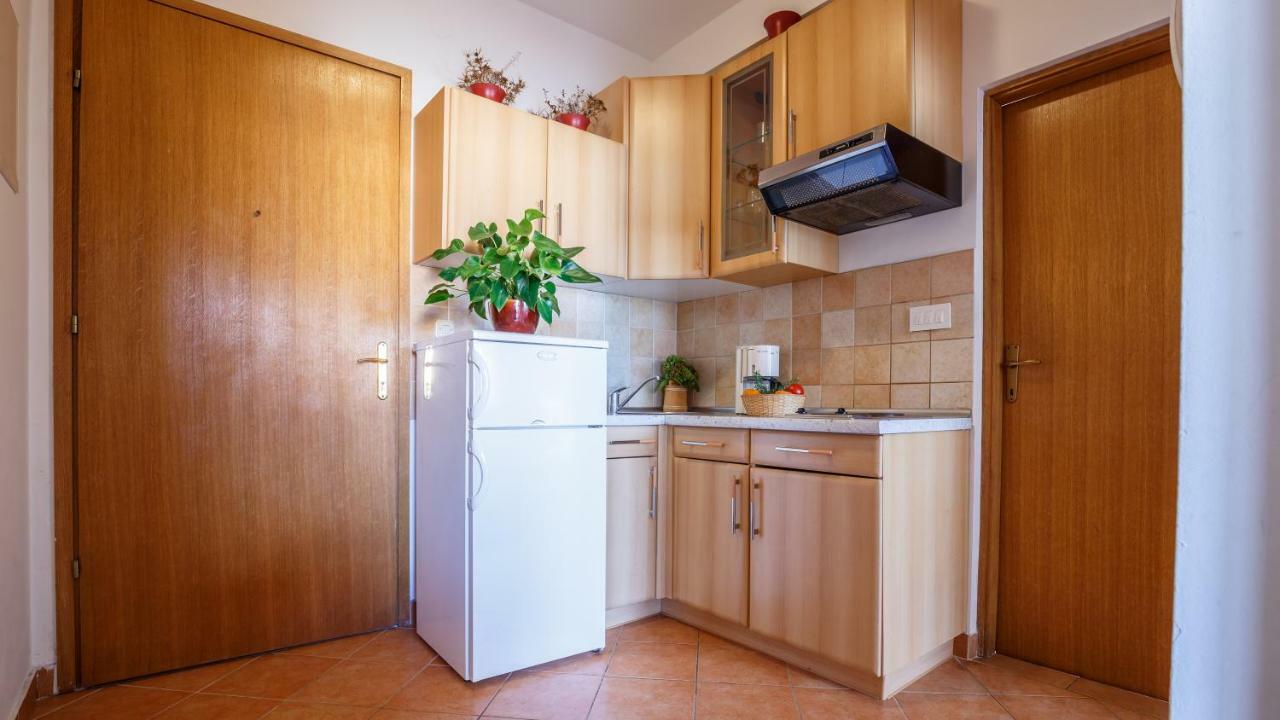 Apartment Josephine 2 Малинска Екстериор снимка